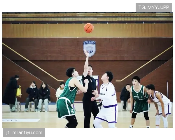 如何判定篮球中的连续动作？从裁判视角分析