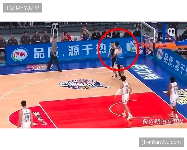 篮球规则中什么是推人犯规，判罚标准和适用场景详解